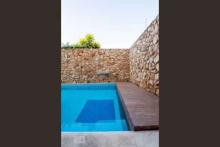 Casa à venda com 534m², 5 quartos e 8 vagasÁrea externa