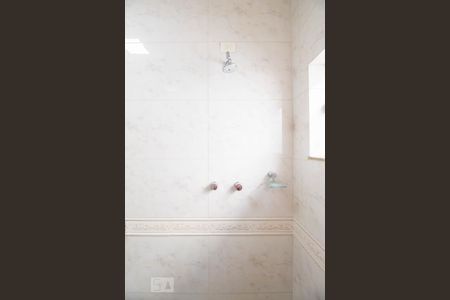 Casa à venda com 534m², 5 quartos e 8 vagasBanheiro da suíte 1