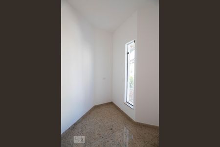 Casa à venda com 534m², 5 quartos e 8 vagasBanheiro da suíte 5 - closet