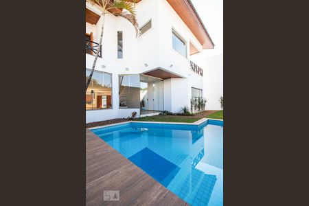 Casa à venda com 534m², 5 quartos e 8 vagasÁrea externa