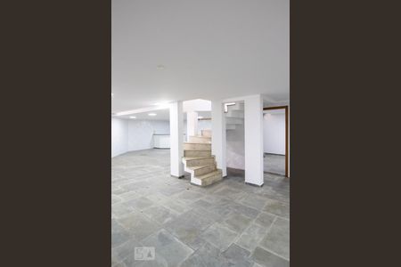 Casa à venda com 534m², 5 quartos e 8 vagasGaragem