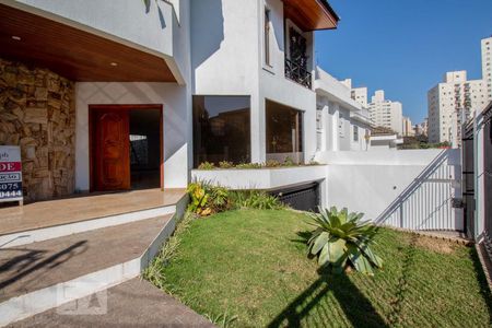 Casa à venda com 534m², 5 quartos e 8 vagasÁrea externa