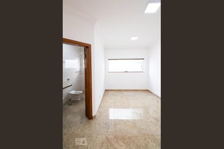 Casa à venda com 534m², 5 quartos e 8 vagasSuíte 1