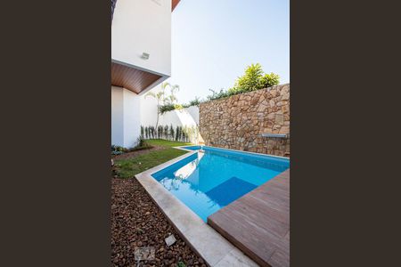 Casa à venda com 534m², 5 quartos e 8 vagasÁrea externa