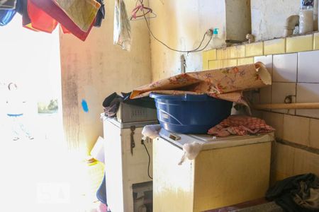 Casa à venda com 180m², 6 quartos e 2 vagas Casa à venda com 180m², 6 quartos e 2 vagasÁrea de Serviço