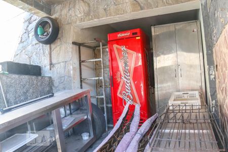 Casa à venda com 180m², 6 quartos e 2 vagas Casa à venda com 180m², 6 quartos e 2 vagasGaragem