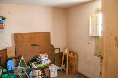 Casa à venda com 180m², 6 quartos e 2 vagas Casa à venda com 180m², 6 quartos e 2 vagasQuarto 6