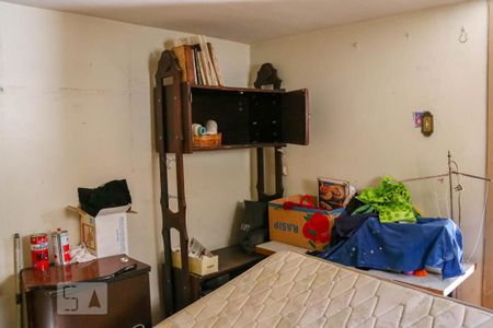 Casa à venda com 180m², 6 quartos e 2 vagas Casa à venda com 180m², 6 quartos e 2 vagasQuarto 5