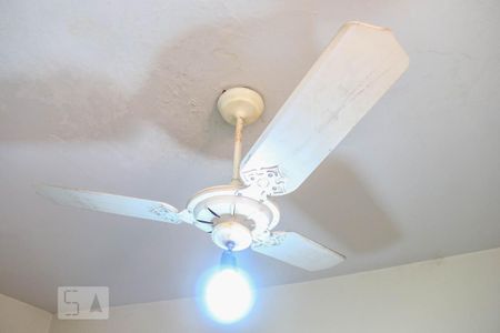 Casa à venda com 180m², 6 quartos e 2 vagas Casa à venda com 180m², 6 quartos e 2 vagasQuarto 1