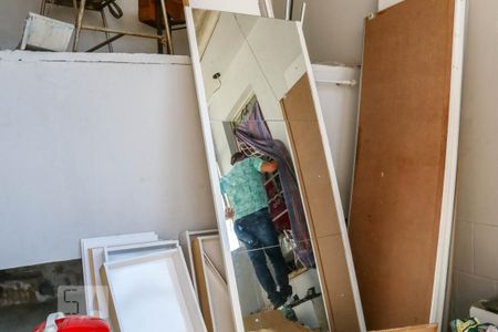 Casa à venda com 180m², 6 quartos e 2 vagas Casa à venda com 180m², 6 quartos e 2 vagasQuarto 4