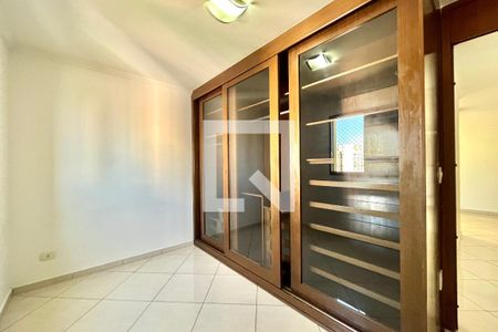 Quarto 1 de apartamento para alugar com 2 quartos, 55m² em Vila Mascote, São Paulo