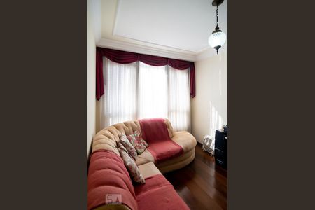 Casa à venda com 300m², 4 quartos e 4 vagasSala TV