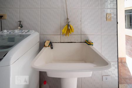 Casa à venda com 300m², 4 quartos e 4 vagasÁrea de Serviço