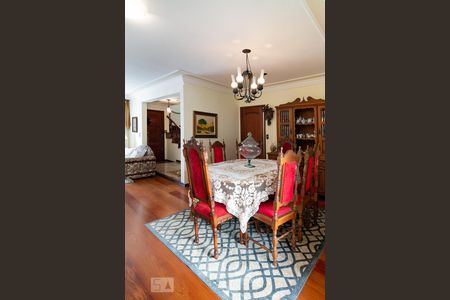 Sala Jantar de casa à venda com 4 quartos, 300m² em Jardim Prudência, São Paulo