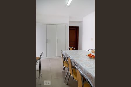 Casa à venda com 300m², 4 quartos e 4 vagasCopa - Cozinha