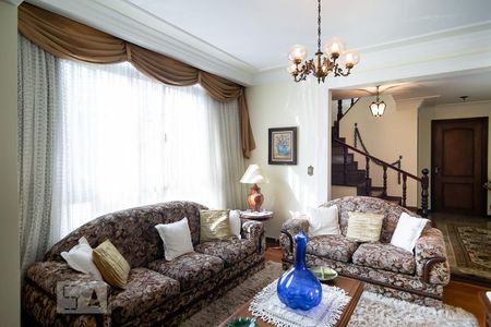 Sala Lareira de casa à venda com 4 quartos, 300m² em Jardim Prudência, São Paulo