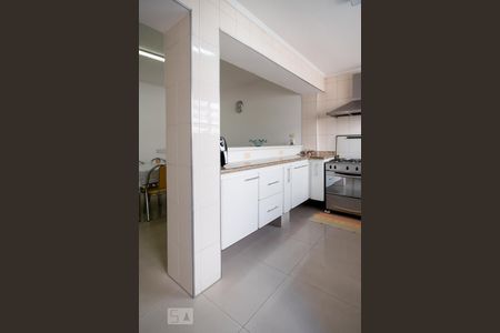 Casa à venda com 300m², 4 quartos e 4 vagasCozinha