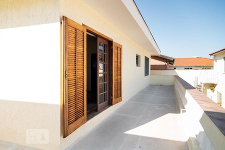 Casa à venda com 300m², 4 quartos e 4 vagasVaranda Quarto 4 - Suíte