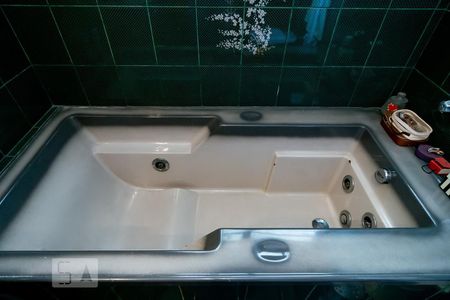 Casa à venda com 300m², 4 quartos e 4 vagasBanheiro Social