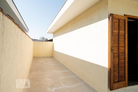 Casa à venda com 300m², 4 quartos e 4 vagasVaranda Quarto 4 - Suíte