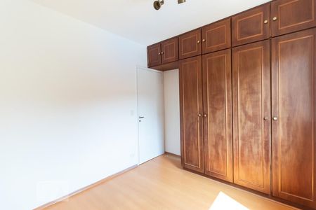 Quarto 1 de apartamento à venda com 2 quartos, 69m² em Vila Madalena, São Paulo