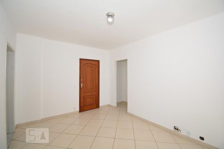 Sala de apartamento para alugar com 1 quarto, 50m² em Riachuelo, Rio de Janeiro