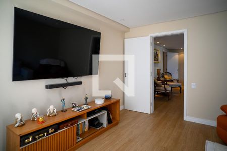 Sala de TV de apartamento à venda com 3 quartos, 310m² em Cambuci, São Paulo
