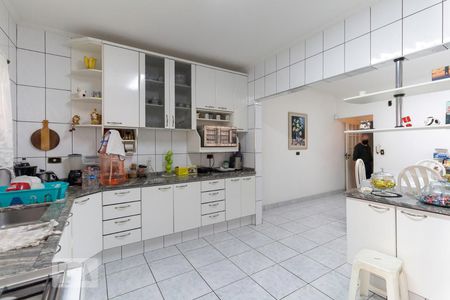 Casa à venda com 270m², 3 quartos e 2 vagasCozinha
