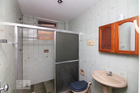Banheiro de apartamento à venda com 2 quartos, 67m² em Partenon, Porto Alegre