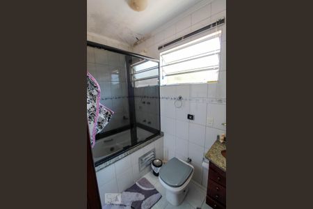 Casa à venda com 150m², 3 quartos e 3 vagas Casa à venda com 150m², 3 quartos e 3 vagasBanheiro da Suíte