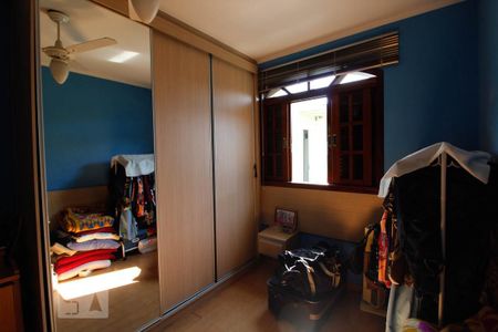 Casa à venda com 150m², 3 quartos e 3 vagas Casa à venda com 150m², 3 quartos e 3 vagasQuarto 1