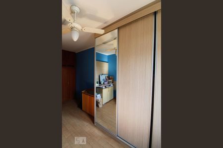 Casa à venda com 150m², 3 quartos e 3 vagas Casa à venda com 150m², 3 quartos e 3 vagasQuarto 1