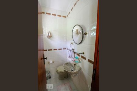 Lavabo de casa à venda com 3 quartos, 150m² em Vila Galvao, Guarulhos