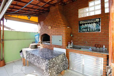 Casa à venda com 150m², 3 quartos e 3 vagas Casa à venda com 150m², 3 quartos e 3 vagasQuintal