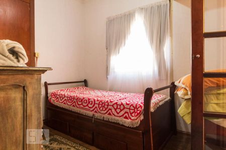 Casa à venda com 180m², 5 quartos e 2 vagas Casa à venda com 180m², 5 quartos e 2 vagasQuarto 2