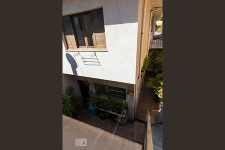 Casa à venda com 180m², 5 quartos e 2 vagas Casa à venda com 180m², 5 quartos e 2 vagasÁrea Externa