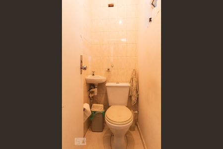 Casa à venda com 180m², 5 quartos e 2 vagas Casa à venda com 180m², 5 quartos e 2 vagasEdícula