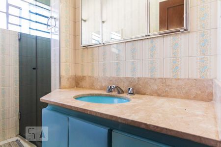 Casa à venda com 180m², 5 quartos e 2 vagas Casa à venda com 180m², 5 quartos e 2 vagasBanheiro 3