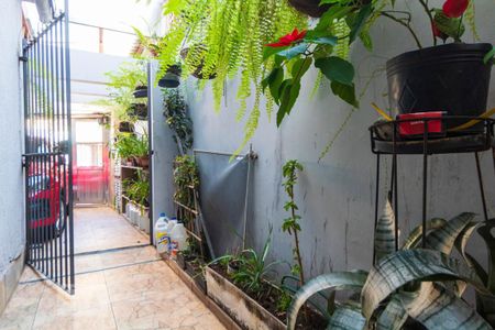 Casa à venda com 180m², 5 quartos e 2 vagas Casa à venda com 180m², 5 quartos e 2 vagasÁrea Externa