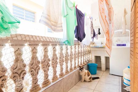 Casa à venda com 180m², 5 quartos e 2 vagas Casa à venda com 180m², 5 quartos e 2 vagasÁrea de Serviço