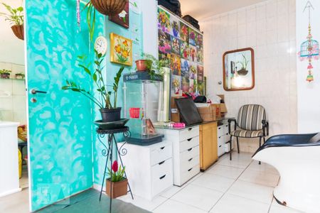 Casa à venda com 180m², 5 quartos e 2 vagas Casa à venda com 180m², 5 quartos e 2 vagasEdícula