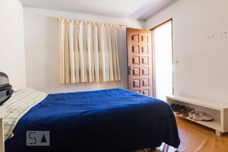 Casa à venda com 180m², 5 quartos e 2 vagas Casa à venda com 180m², 5 quartos e 2 vagasQuarto da Edícula