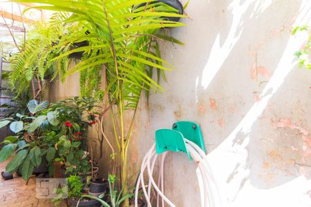 Casa à venda com 180m², 5 quartos e 2 vagas Casa à venda com 180m², 5 quartos e 2 vagasÁrea Externa