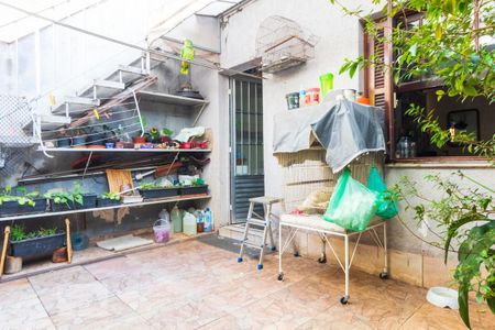 Casa à venda com 180m², 5 quartos e 2 vagas Casa à venda com 180m², 5 quartos e 2 vagasÁrea Externa