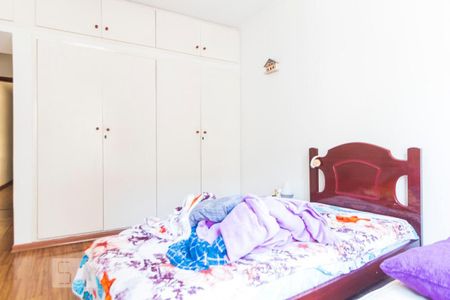 Casa à venda com 180m², 5 quartos e 2 vagas Casa à venda com 180m², 5 quartos e 2 vagasQuarto 1