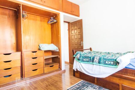 Casa à venda com 180m², 5 quartos e 2 vagas Casa à venda com 180m², 5 quartos e 2 vagasQuarto 3