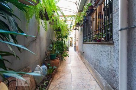 Casa à venda com 180m², 5 quartos e 2 vagas Casa à venda com 180m², 5 quartos e 2 vagasÁrea Externa