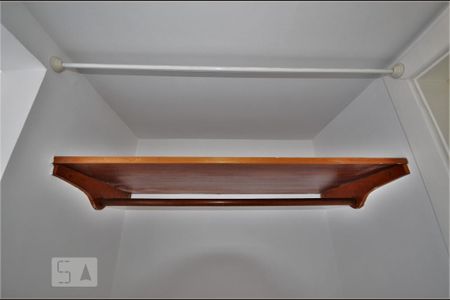 Apartamento para alugar com 80m², 2 quartos e 1 vagaCloset do quarto