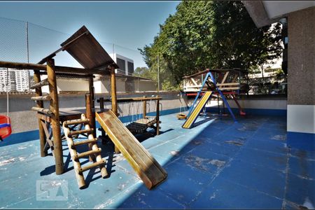 Apartamento para alugar com 80m², 2 quartos e 1 vagaÁrea Comum - Playground