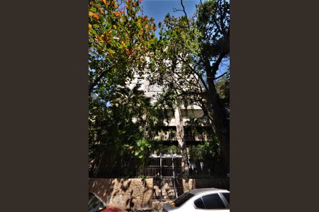 Apartamento para alugar com 80m², 2 quartos e 1 vagaFachada